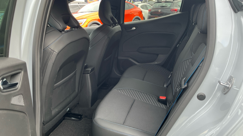 Renault Clio 1.6 E-TECH full hybrid 145 Esprit Alpine 5dr Auto Hybrid Hatchback